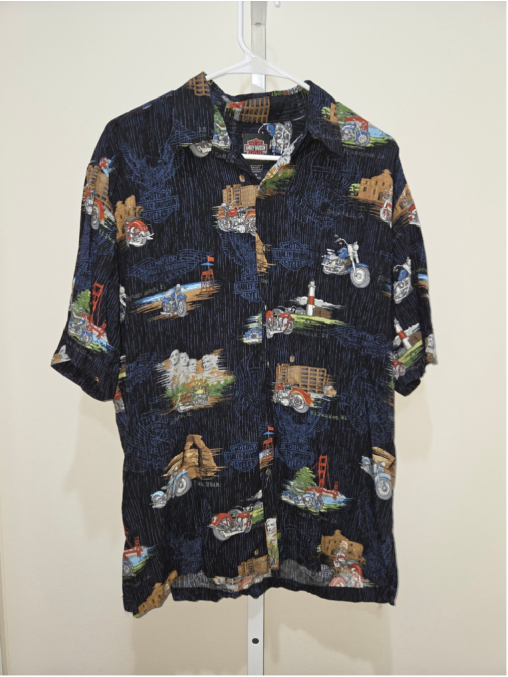 •Harley-Davidson• Men's Casual Button Down Shirt Size M Black